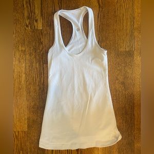 White lululemon tank top